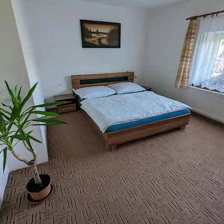 Dvougeneracni Dum Se Zahradou Apartment Vimperk Exterior photo